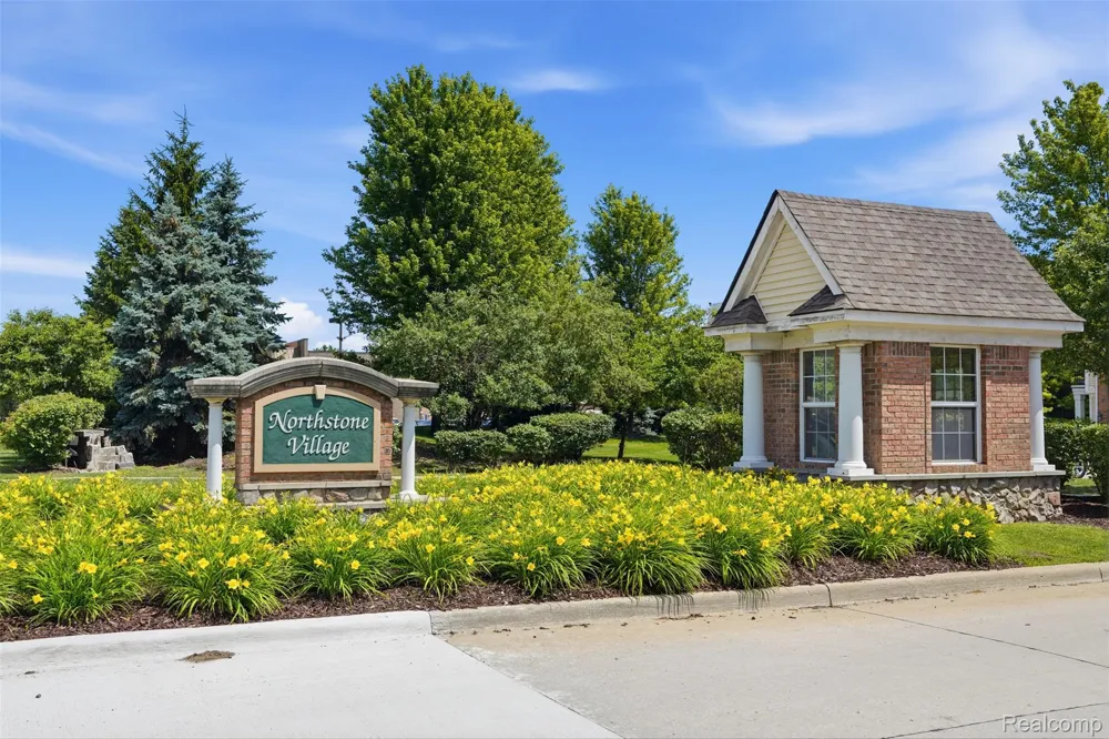 23978 Northstone Village Drive Taylor City, MI 48180