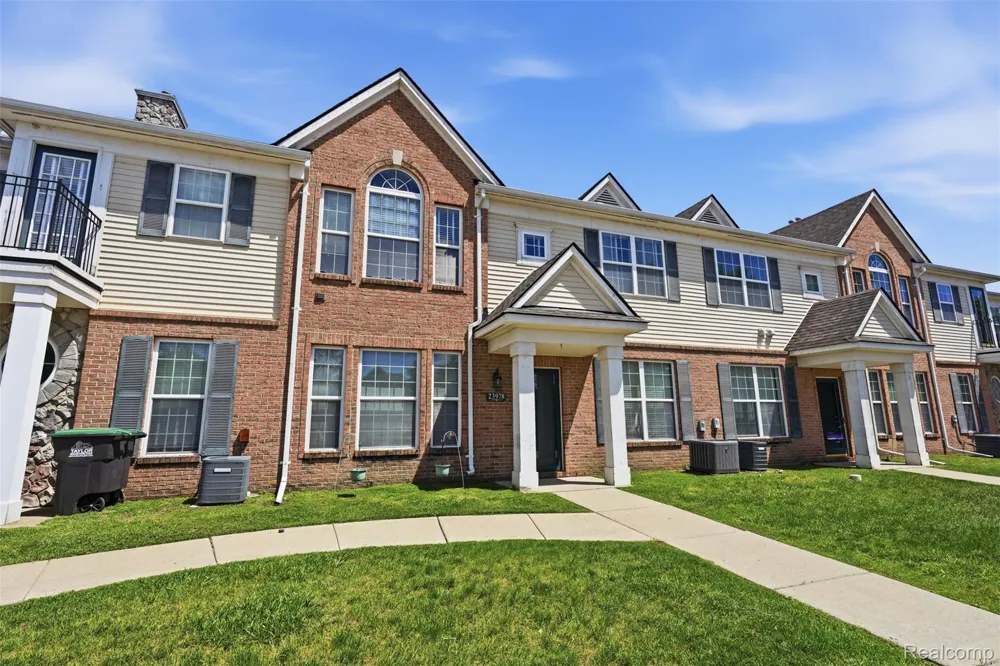 23978 Northstone Village Drive Taylor City, MI 48180