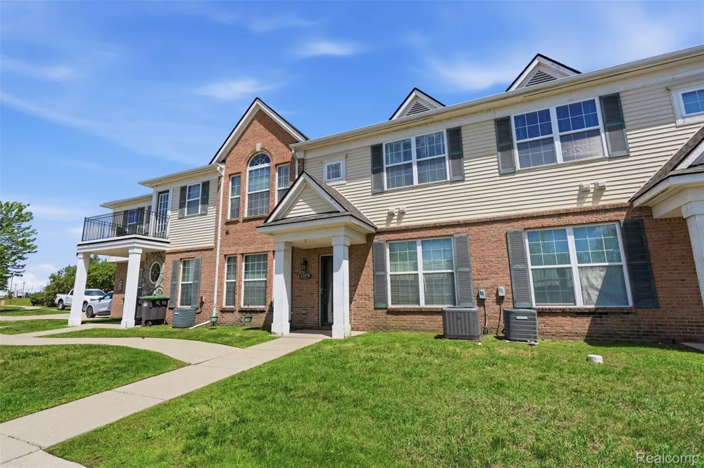 23978 Northstone Village Drive Taylor City, MI 48180