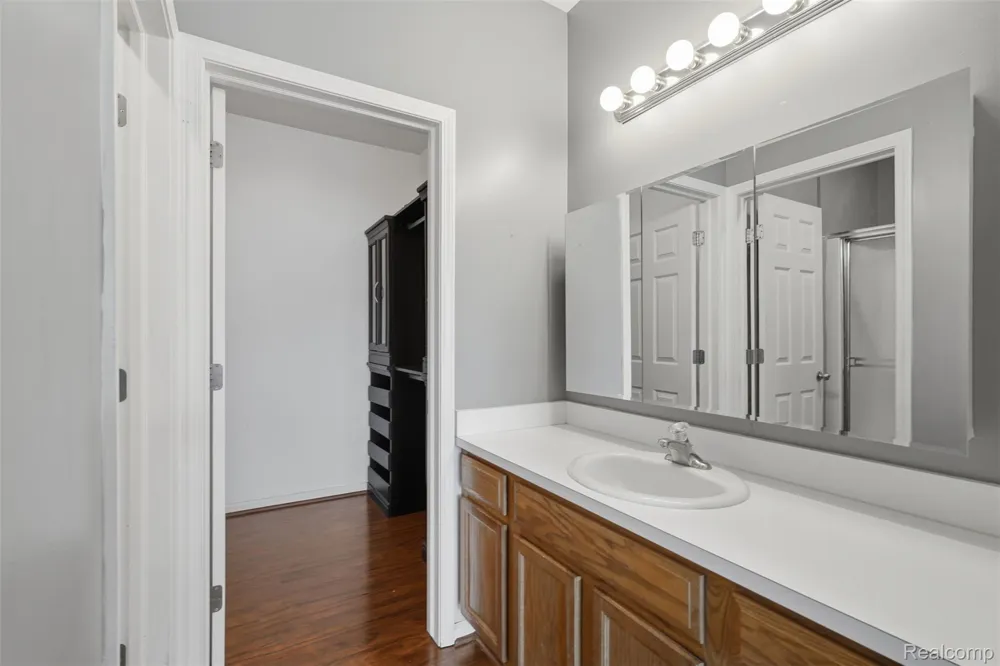 23978 Northstone Village Drive Taylor City, MI 48180