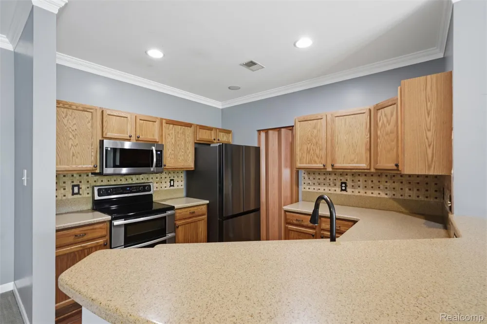 23978 Northstone Village Drive Taylor City, MI 48180