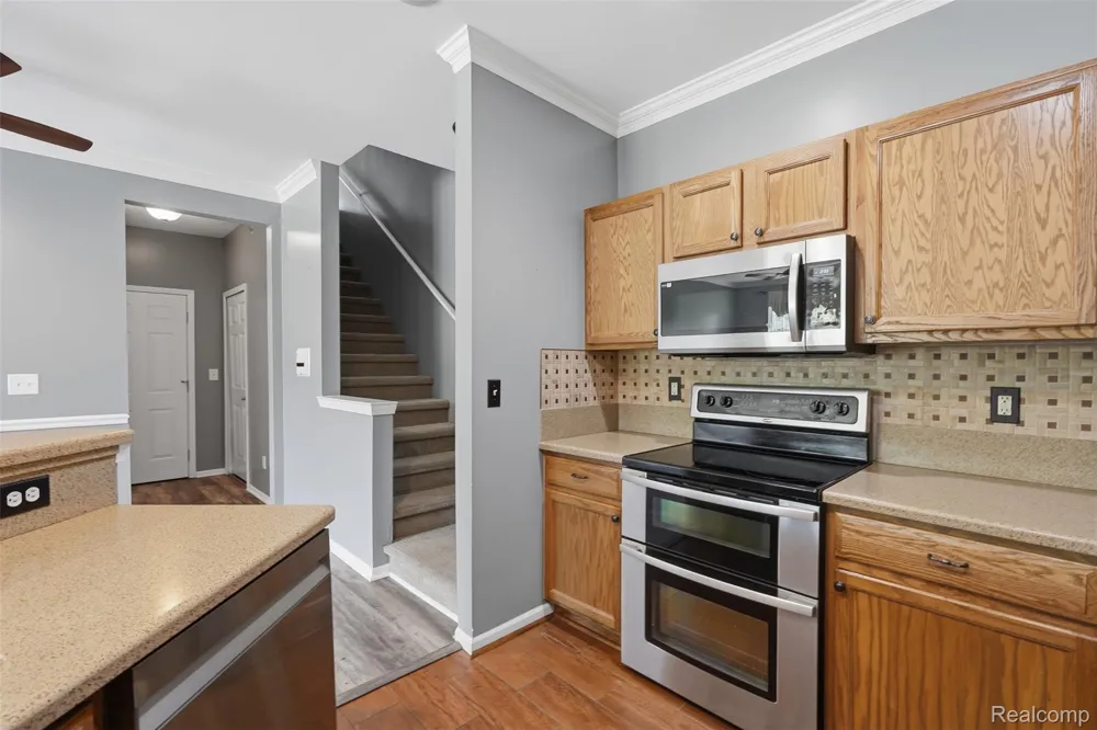 23978 Northstone Village Drive Taylor City, MI 48180