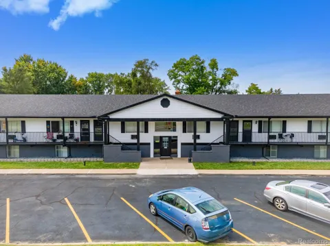 2475 S COMMERCE ROAD ##5