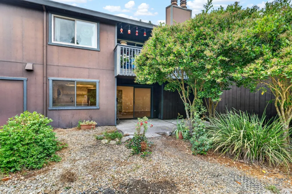 260 Los Alamos Road Santa Rosa, CA 95409