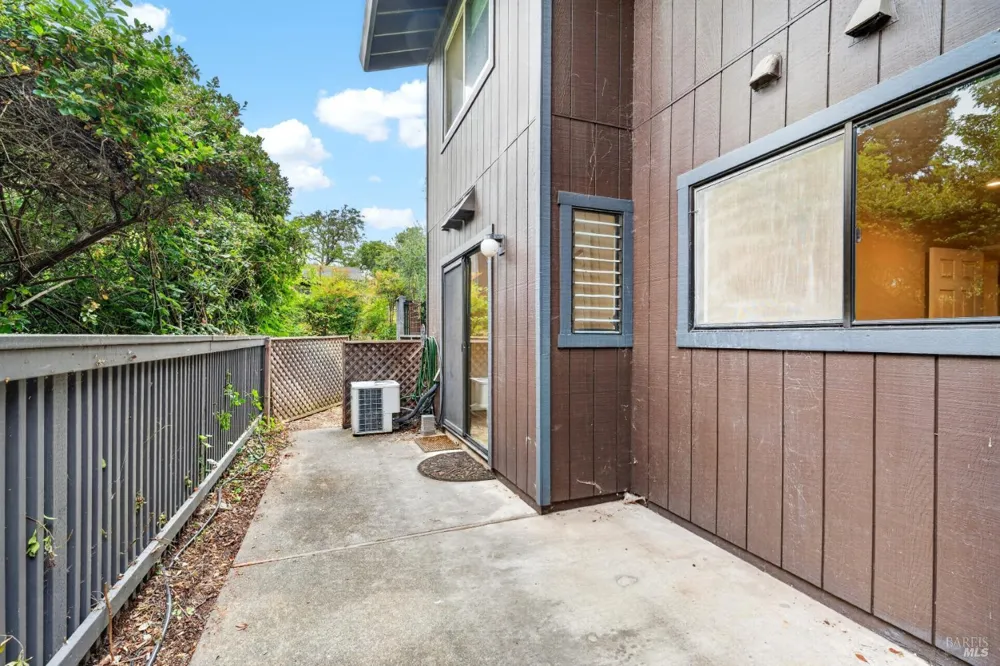 260 Los Alamos Road Santa Rosa, CA 95409