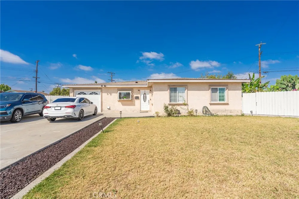 9426 MIRAGE AVE Westminster, CA 92683