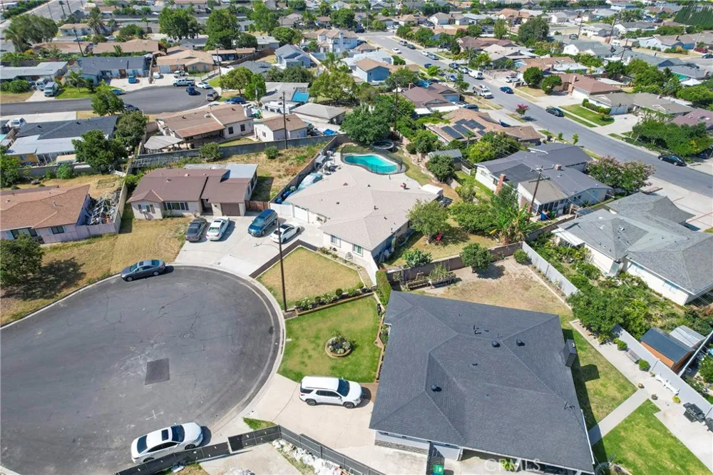 9426 MIRAGE AVE Westminster, CA 92683