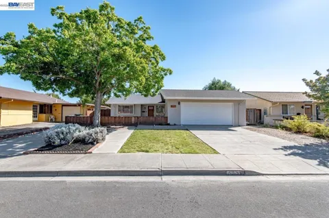 1418 Bluebell Dr