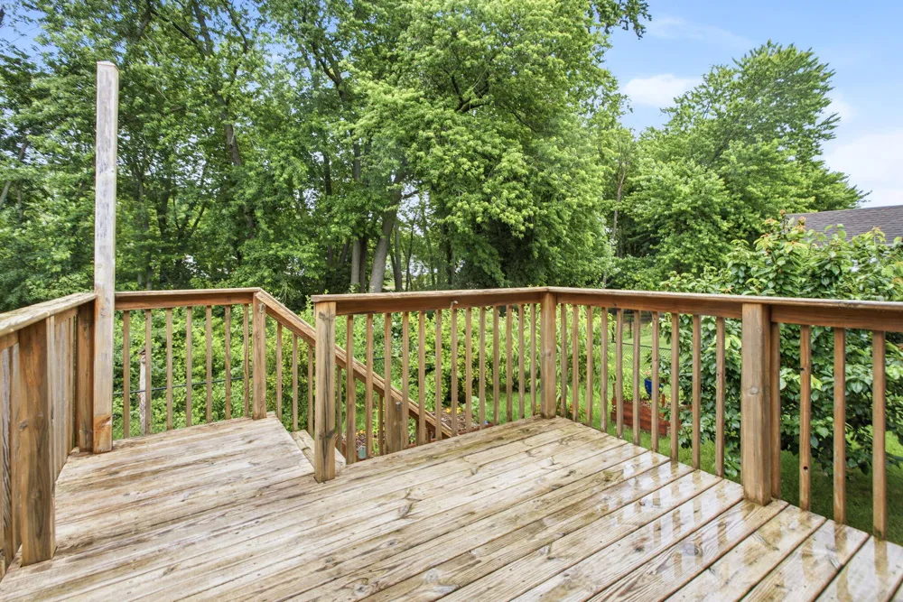 557 Swan River Drive Benton Harbor, MI 49022