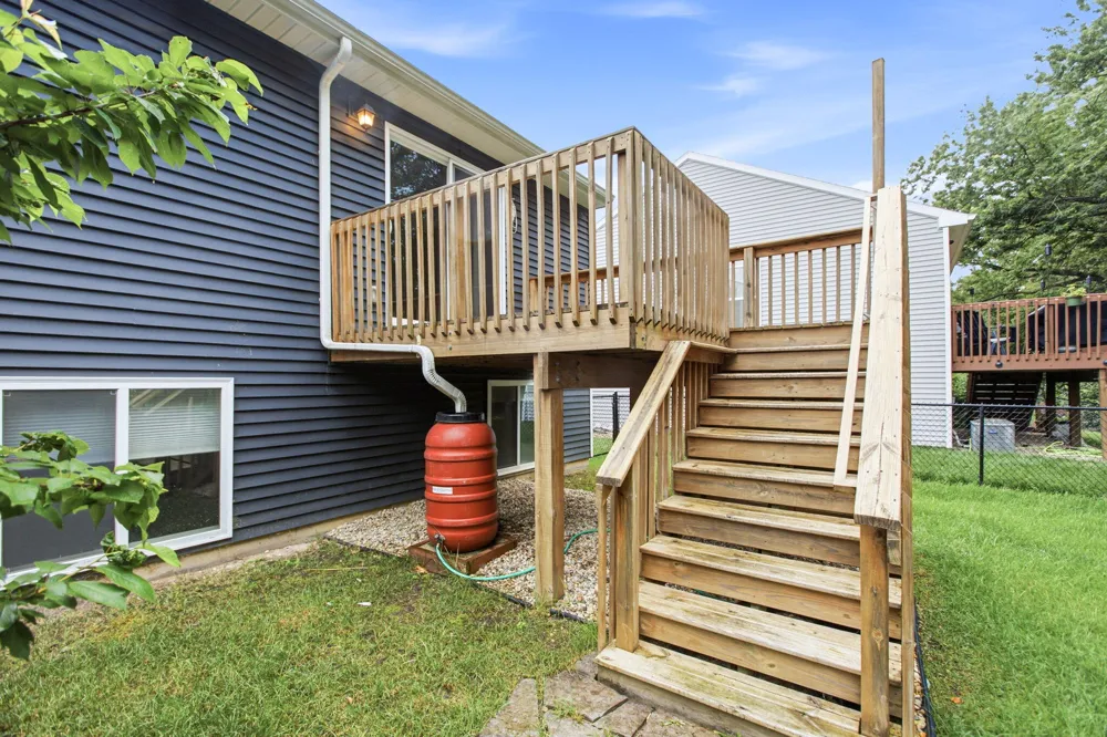 557 Swan River Drive Benton Harbor, MI 49022