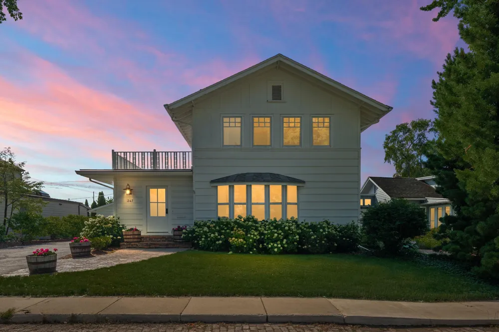 347 Ridgeway Street St. Joseph, MI 49085