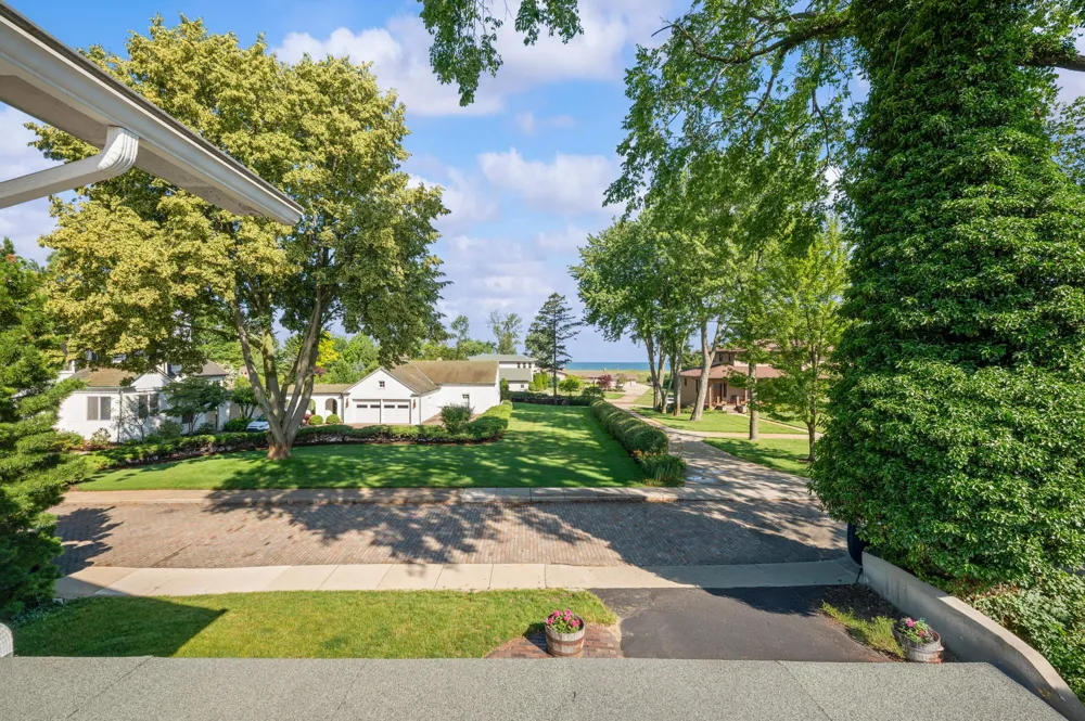 347 Ridgeway Street St. Joseph, MI 49085
