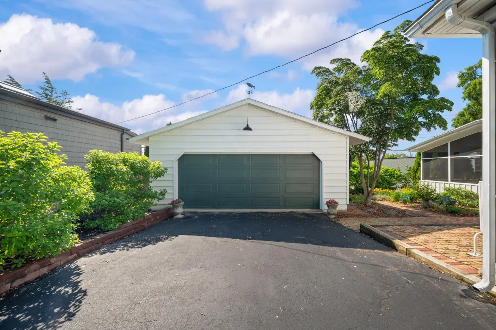 347 Ridgeway Street St. Joseph, MI 49085