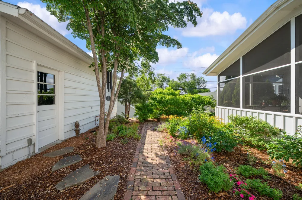 347 Ridgeway Street St. Joseph, MI 49085