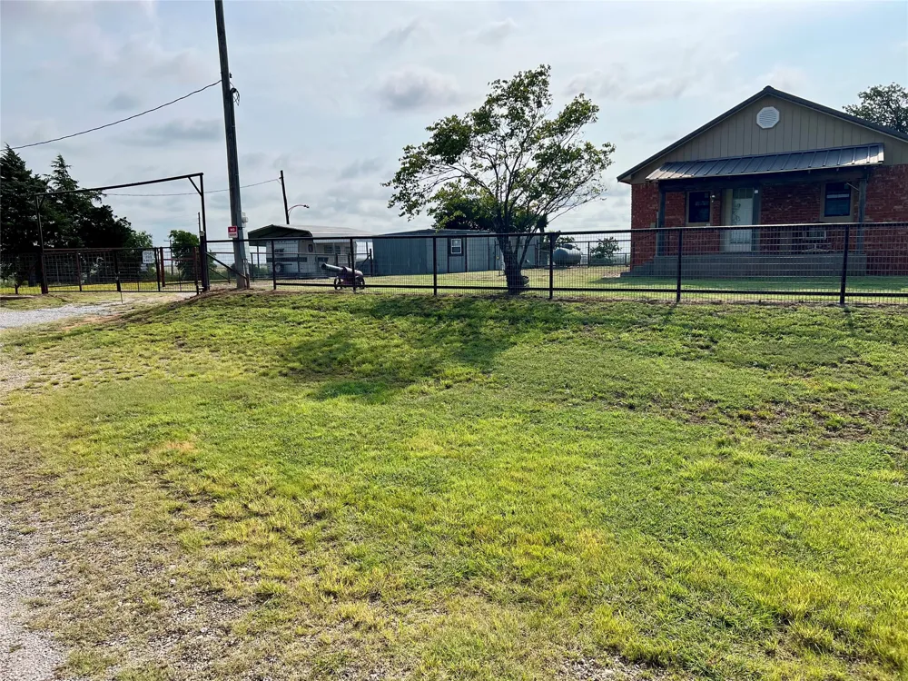 12165 Fm 103 Nocona, TX 76255
