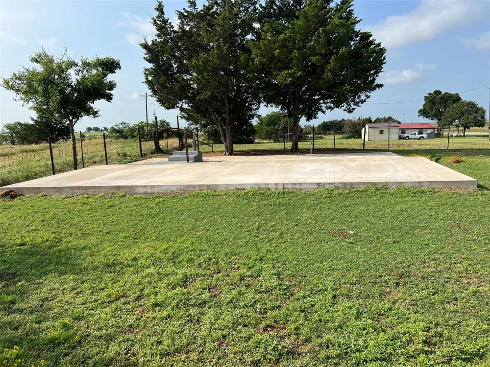 12165 Fm 103 Nocona, TX 76255