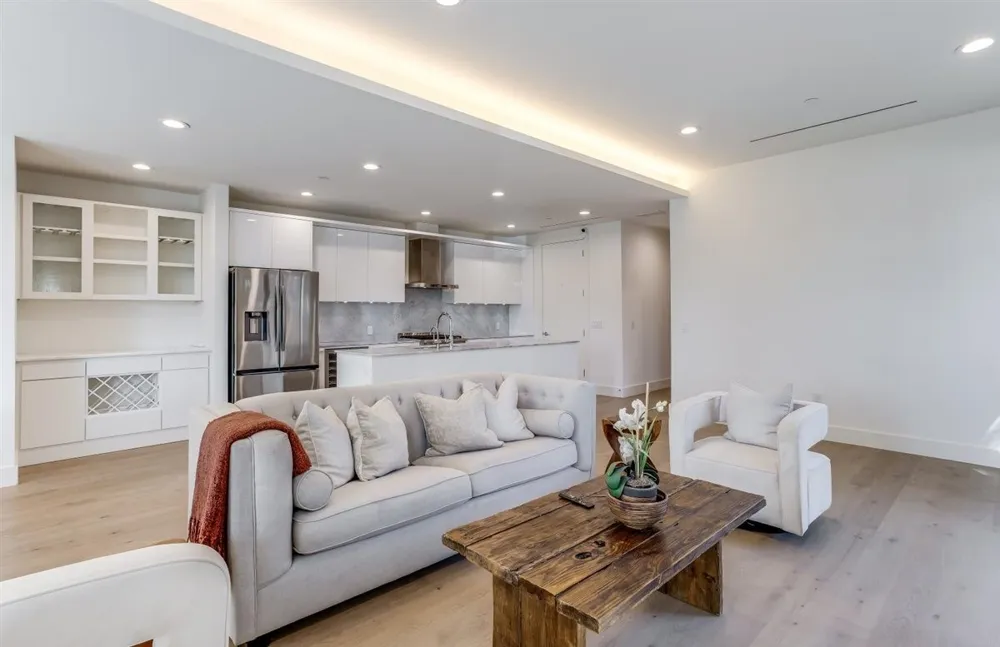 3923 Cole Avenue #101 Dallas, TX 75204