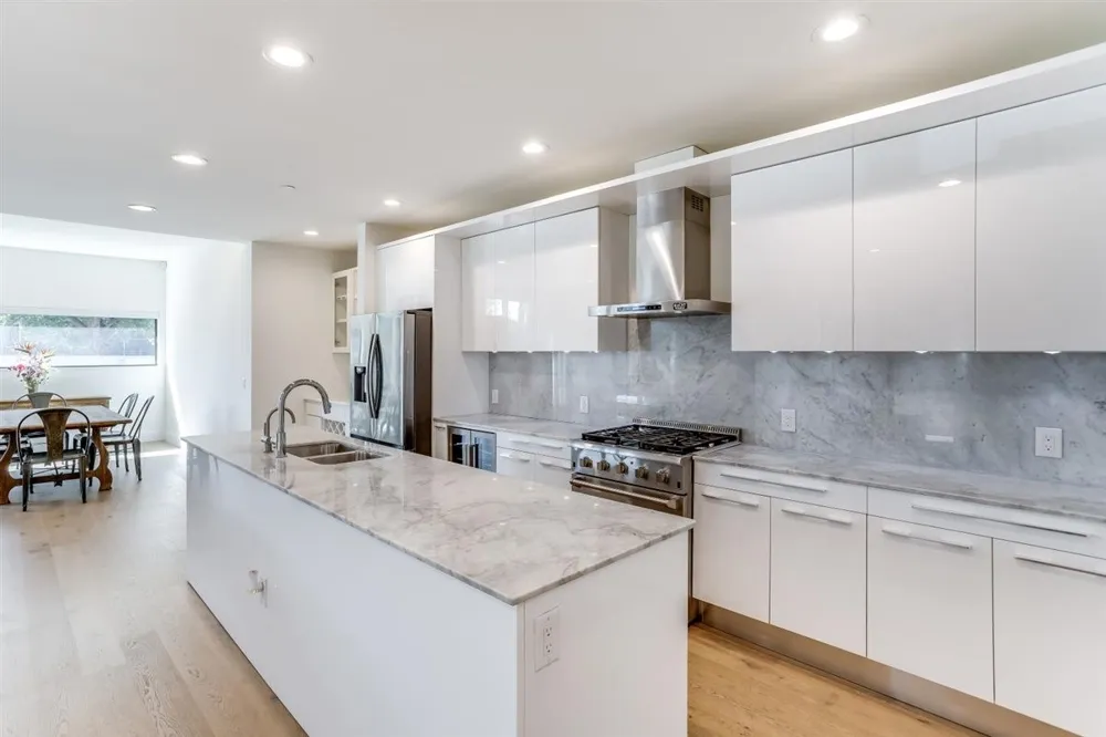 3923 Cole Avenue #101 Dallas, TX 75204