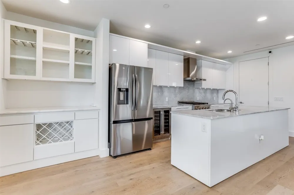 3923 Cole Avenue #101 Dallas, TX 75204