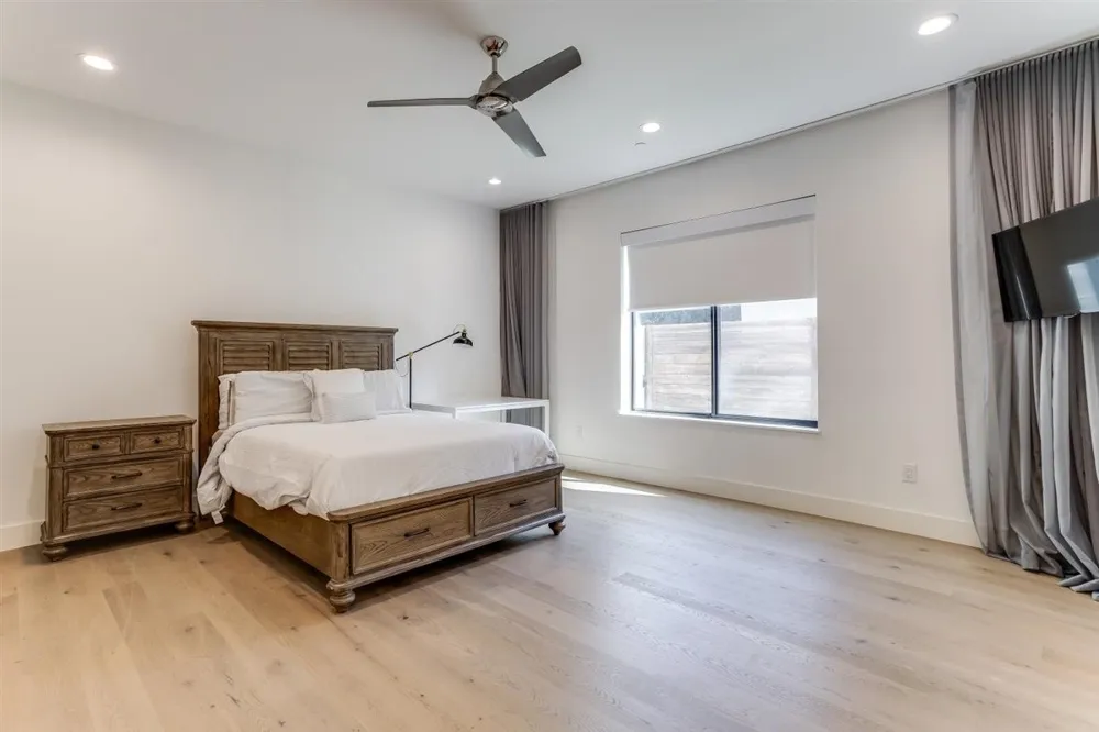 3923 Cole Avenue #101 Dallas, TX 75204