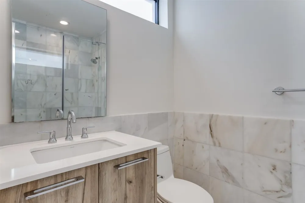 3923 Cole Avenue #101 Dallas, TX 75204