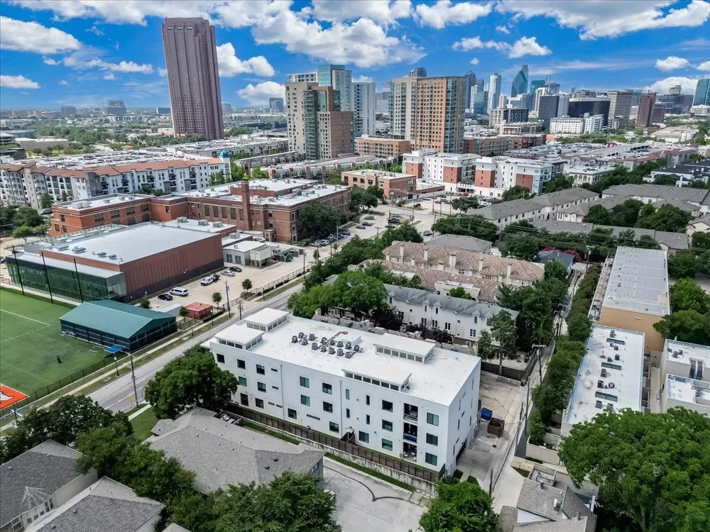 3923 Cole Avenue #101 Dallas, TX 75204