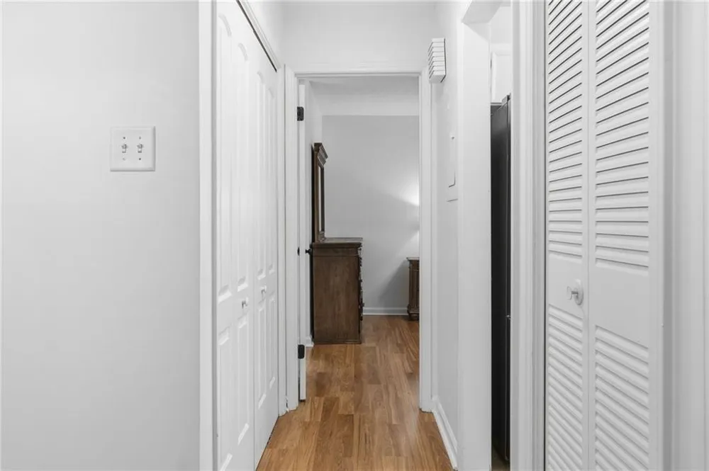 4013 Lake Pointe Circle Roswell, GA 30075