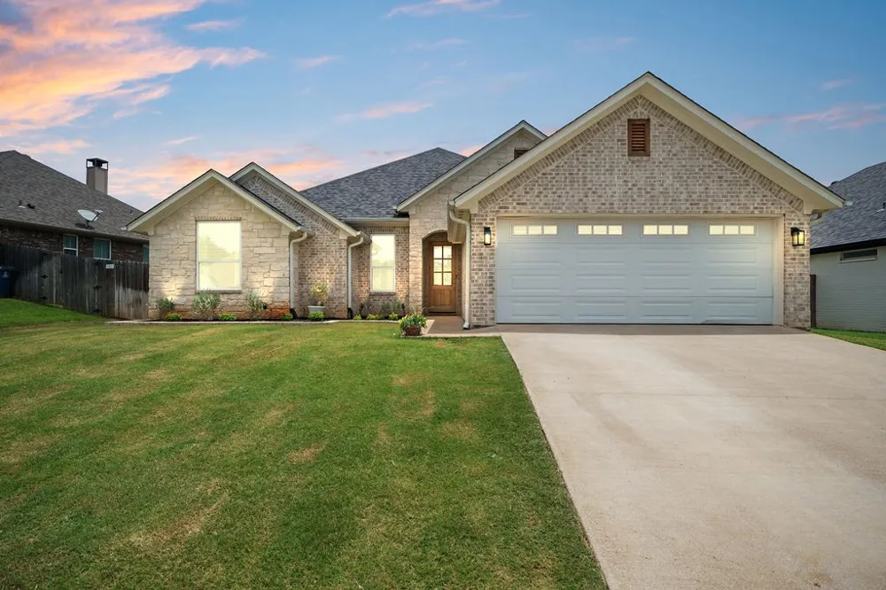 1121 Nate Circle Bullard, TX 75757