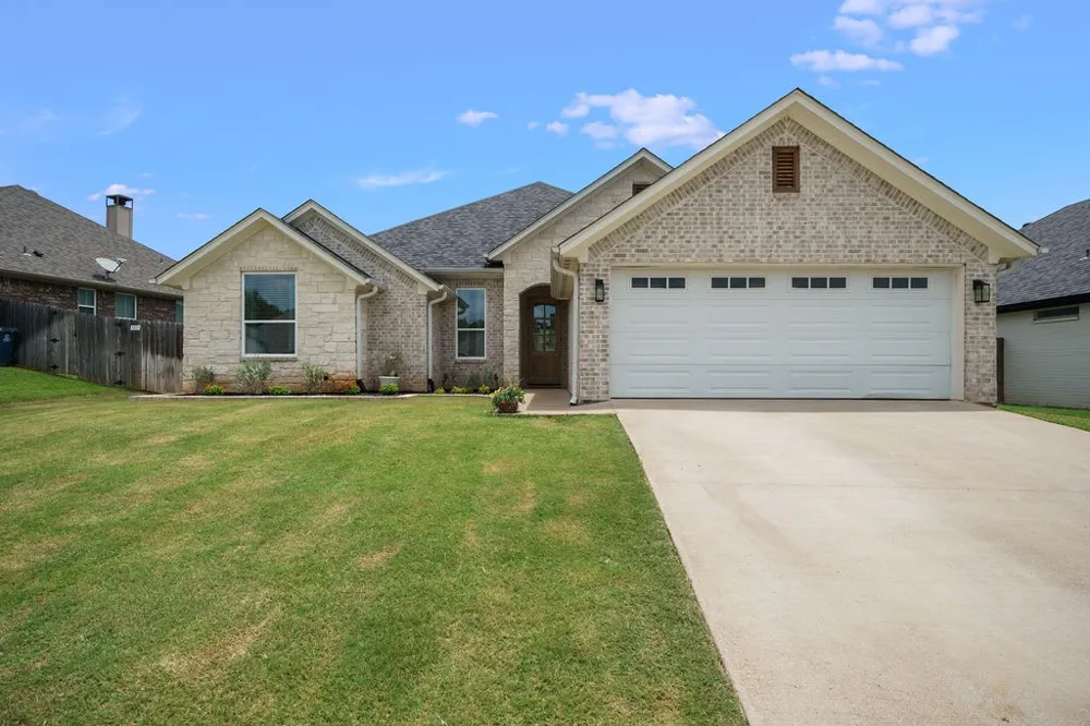 1121 Nate Circle Bullard, TX 75757