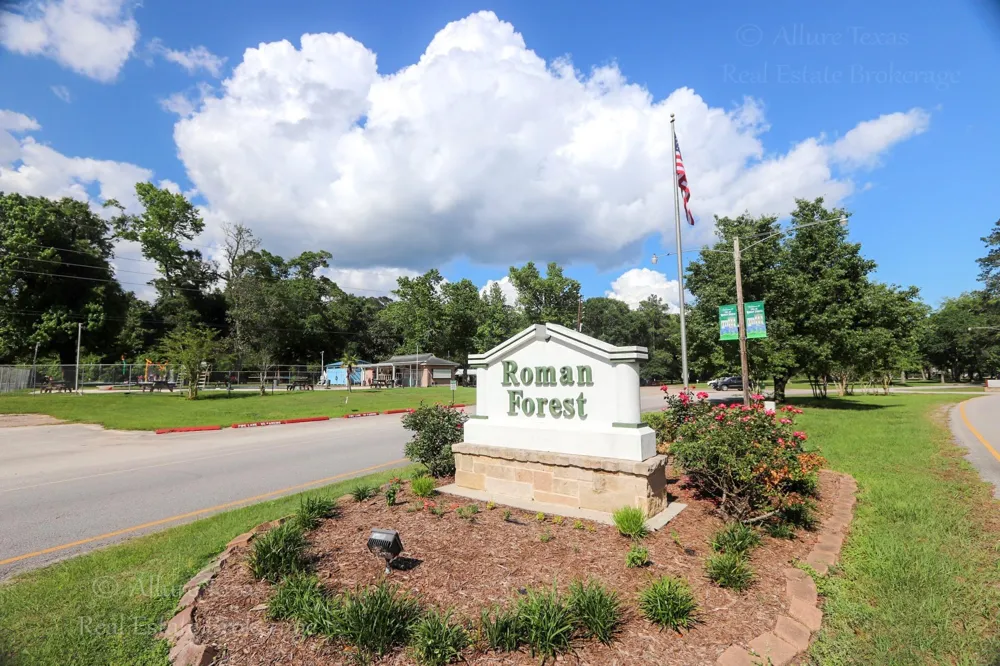 23 Putters Green Street Roman Forest, TX 78738