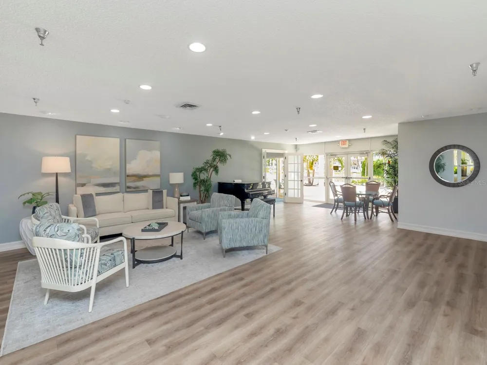 7871 SAILBOAT KEY BOULEVARD S #108 St Petersburg, FL 33707