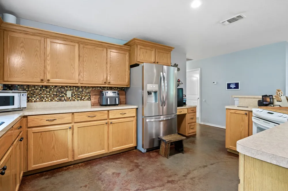 726 King Cecil Court Scroggins, TX 75480