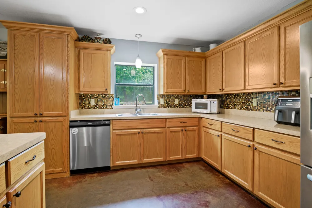 726 King Cecil Court Scroggins, TX 75480