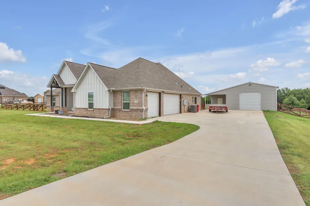 7609 Carter Ranch Road Azle, TX 76020