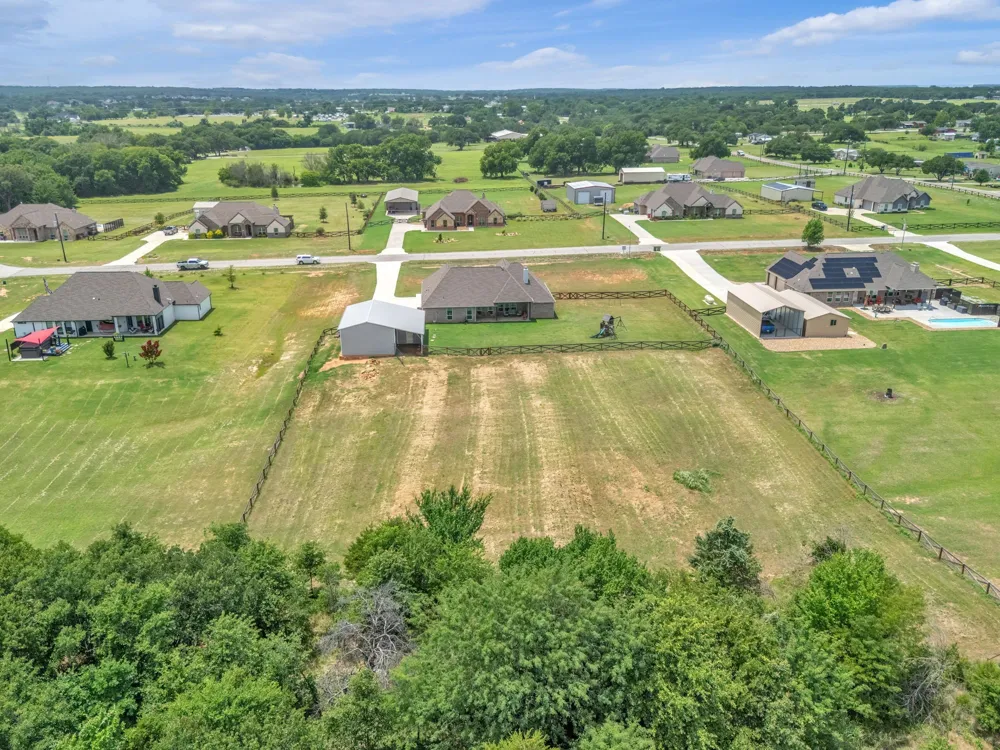 7609 Carter Ranch Road Azle, TX 76020