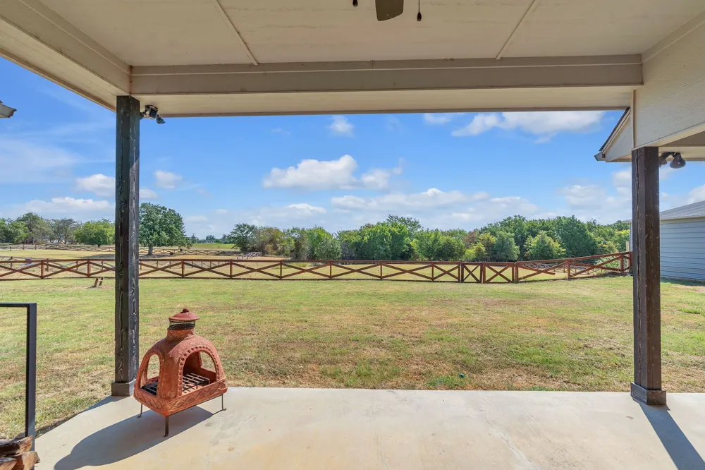 7609 Carter Ranch Road Azle, TX 76020