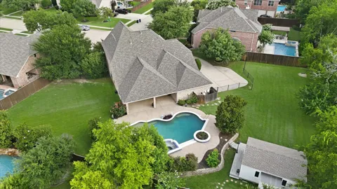 1552 Penny Lane