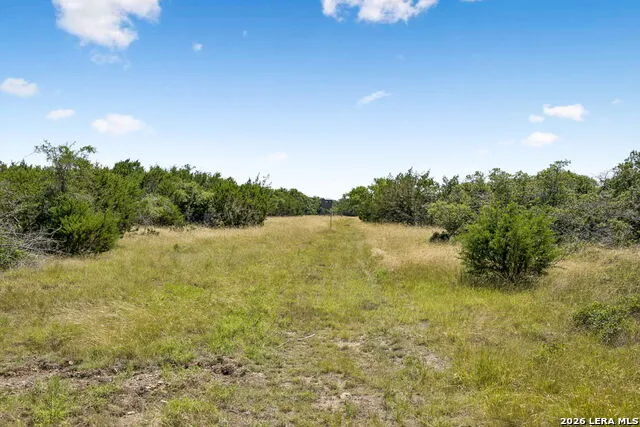 230 OLD ROEDER RD NW Harper, TX 78631