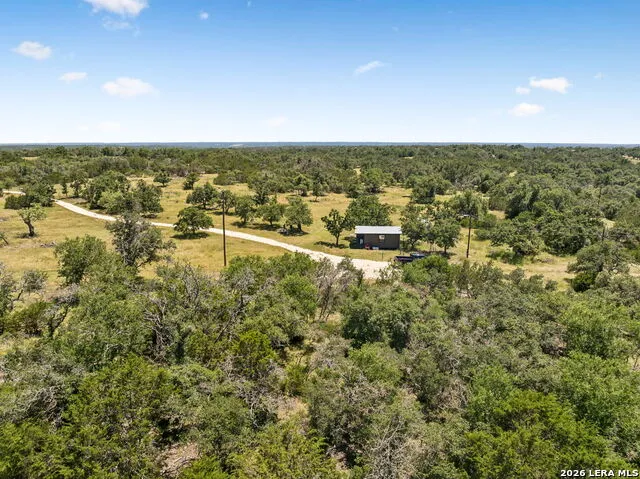 230 OLD ROEDER RD NW Harper, TX 78631