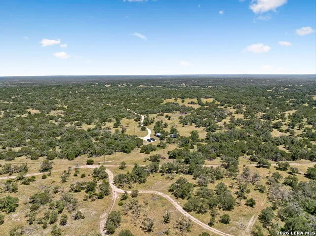 230 OLD ROEDER RD NW Harper, TX 78631
