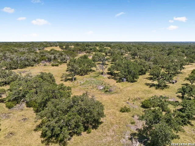 230 OLD ROEDER RD NW Harper, TX 78631