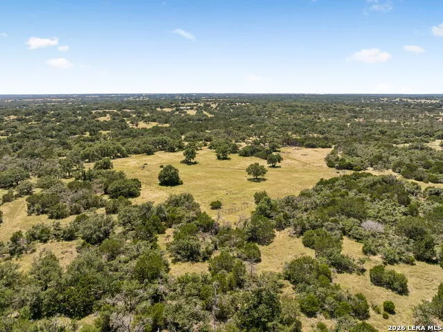 230 OLD ROEDER RD NW Harper, TX 78631