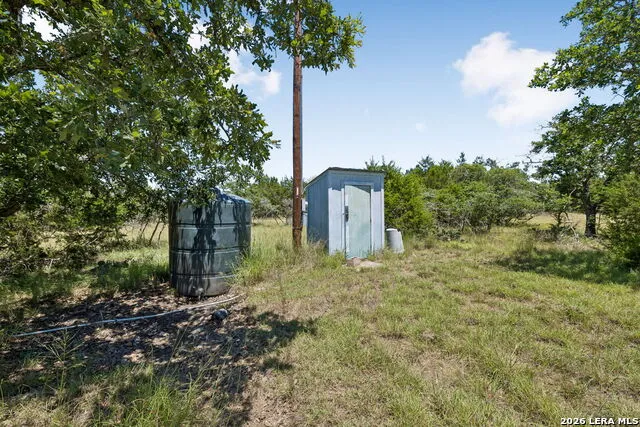 230 OLD ROEDER RD NW Harper, TX 78631