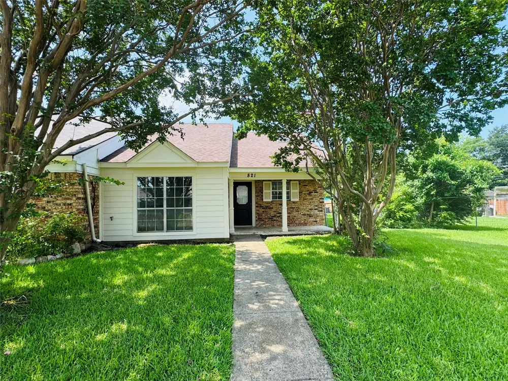 821 Colchester Drive Mesquite, TX 75149
