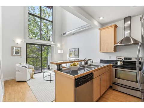 4645 Broadway Street #C3