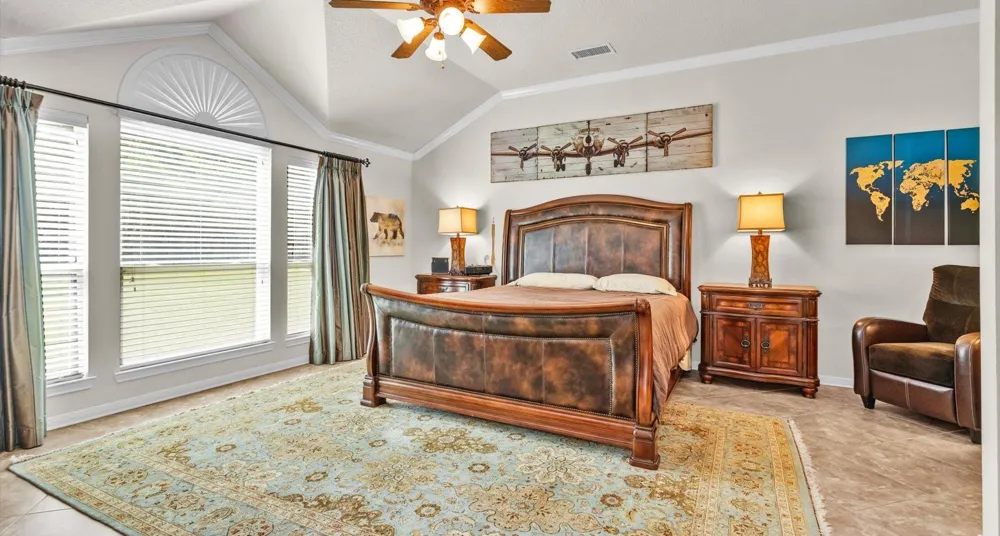 9445 Cr 415 E Navasota, TX 77868