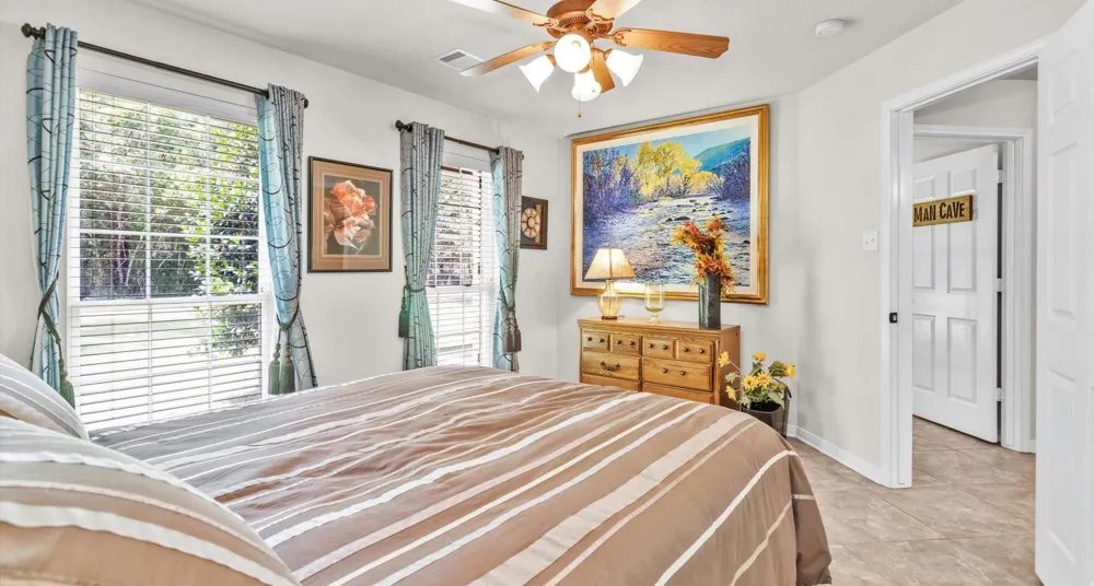 9445 Cr 415 E Navasota, TX 77868