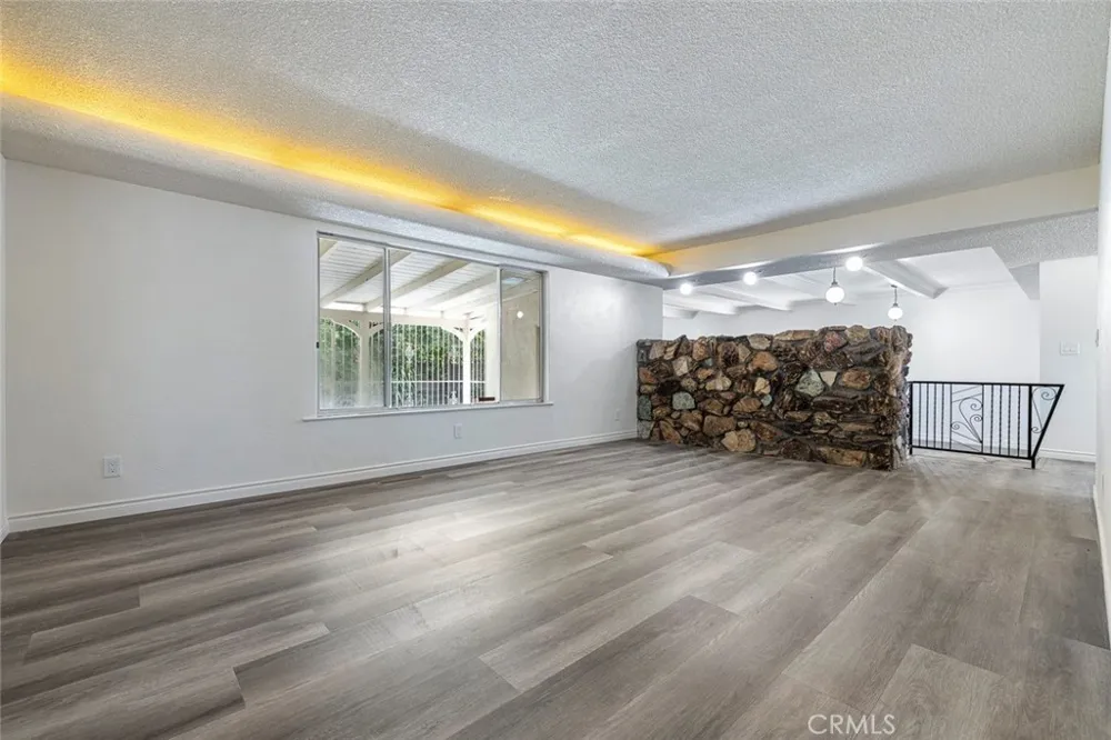 947 S Stanford Avenue Fresno, CA 93727