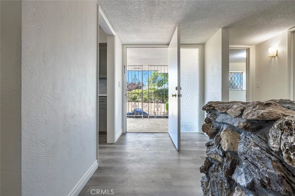 947 S Stanford Avenue Fresno, CA 93727
