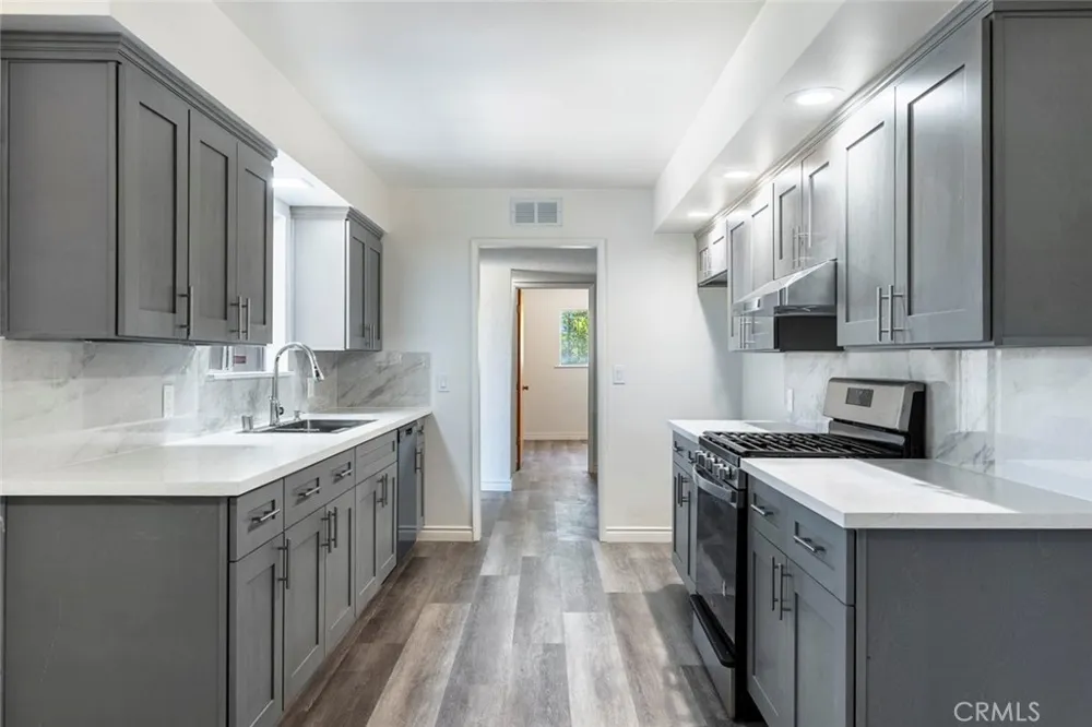 947 S Stanford Avenue Fresno, CA 93727